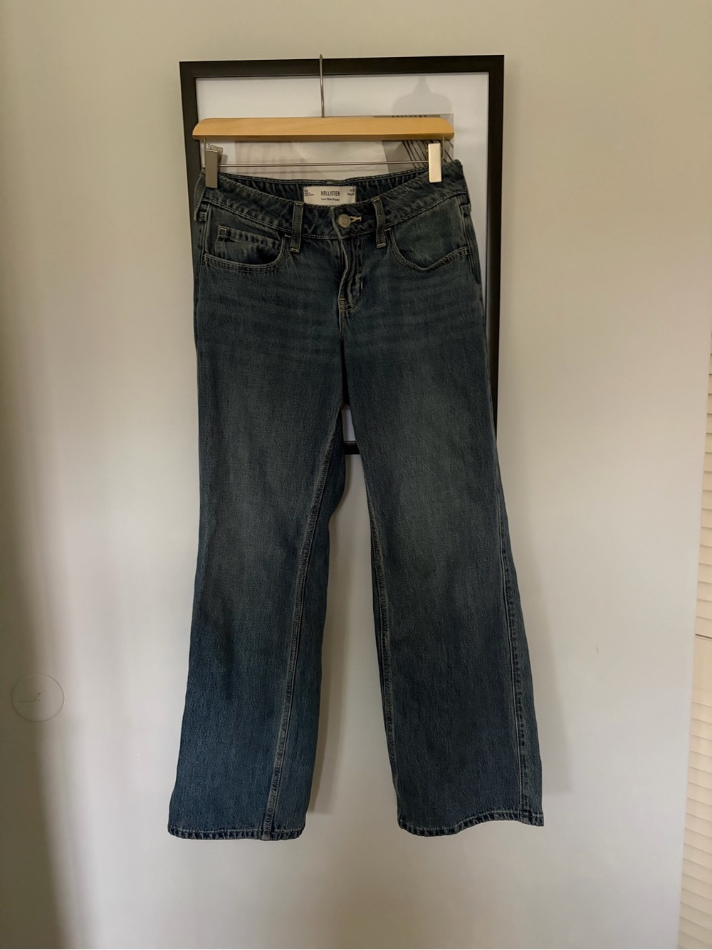 Hollister Low rise Baggy Jeans